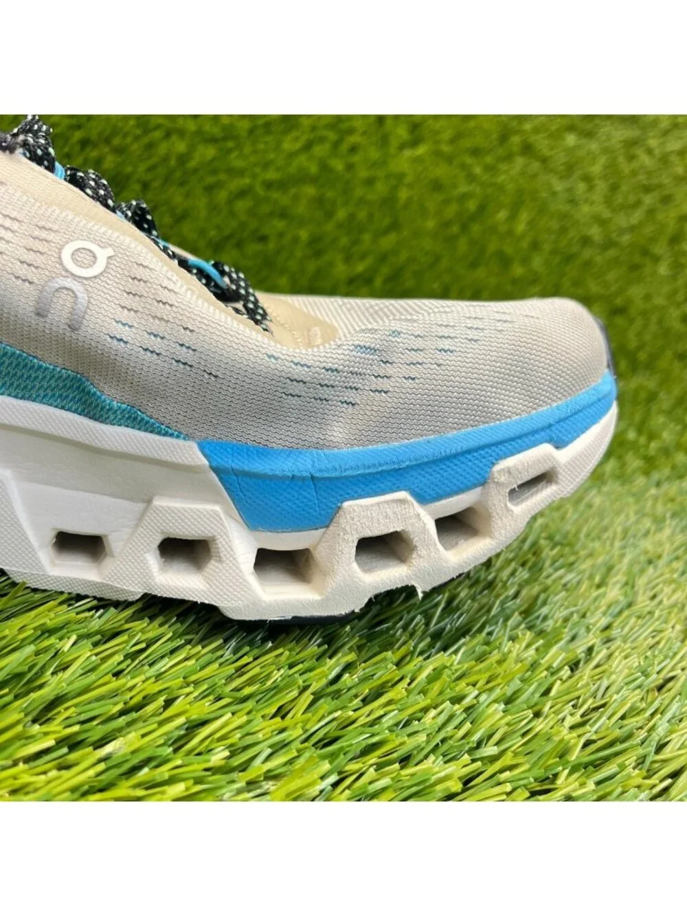 On Cloudmonster 2 Womens Size 7.5 Cream Blue Athletic Running Shoes Sneakers